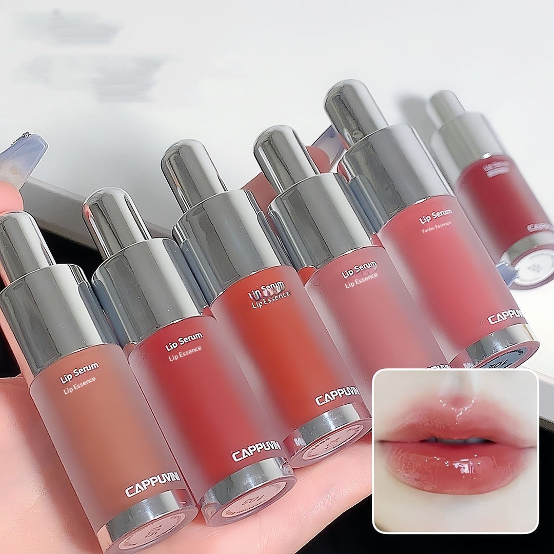 Honey-tone lip gloss - lip swatch